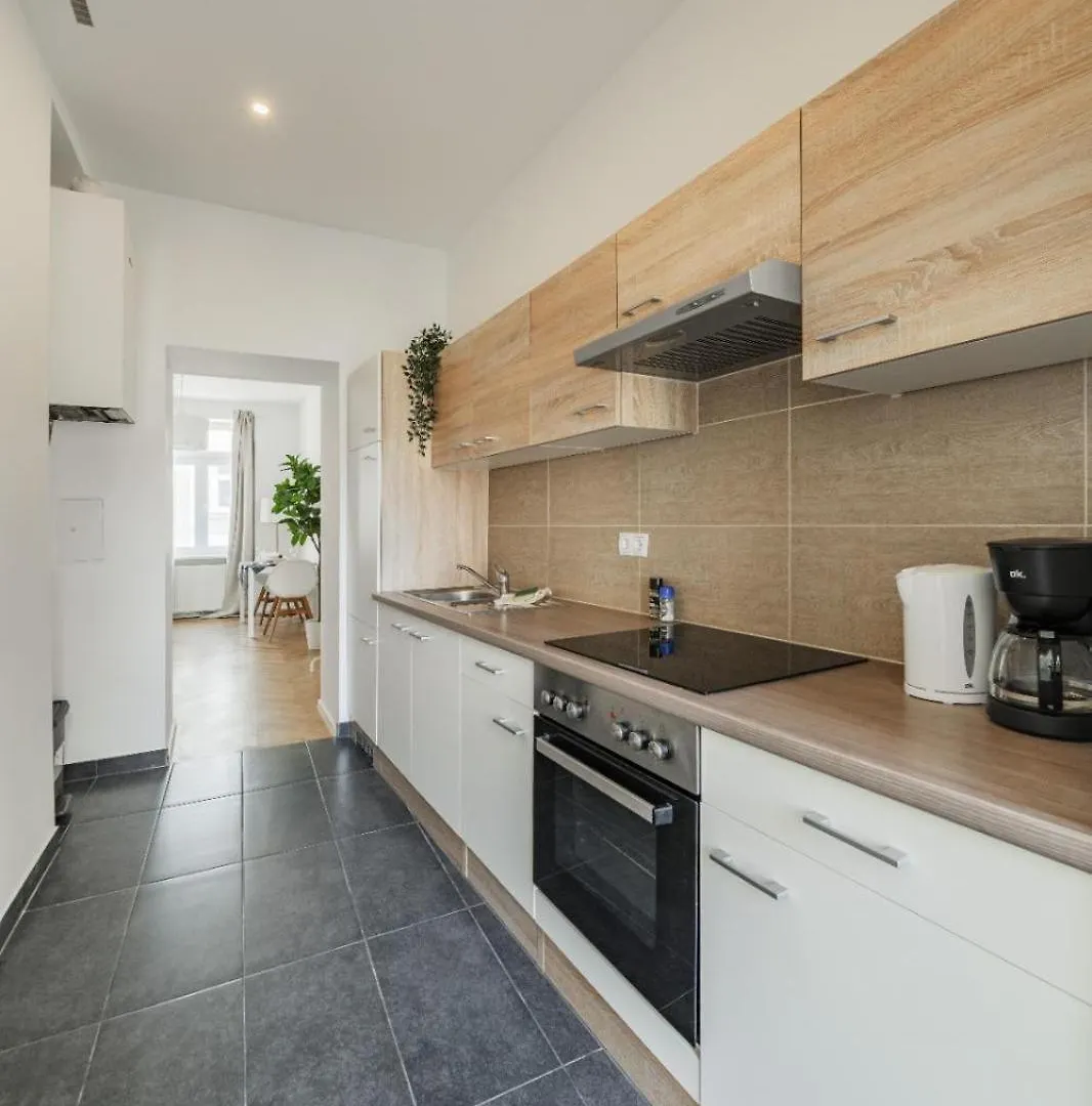 Neulerchenfelder Apartment فيينا 0*,  النمسا